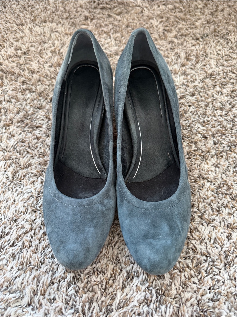 Classic Women's Suede Pumps in Slate Grey